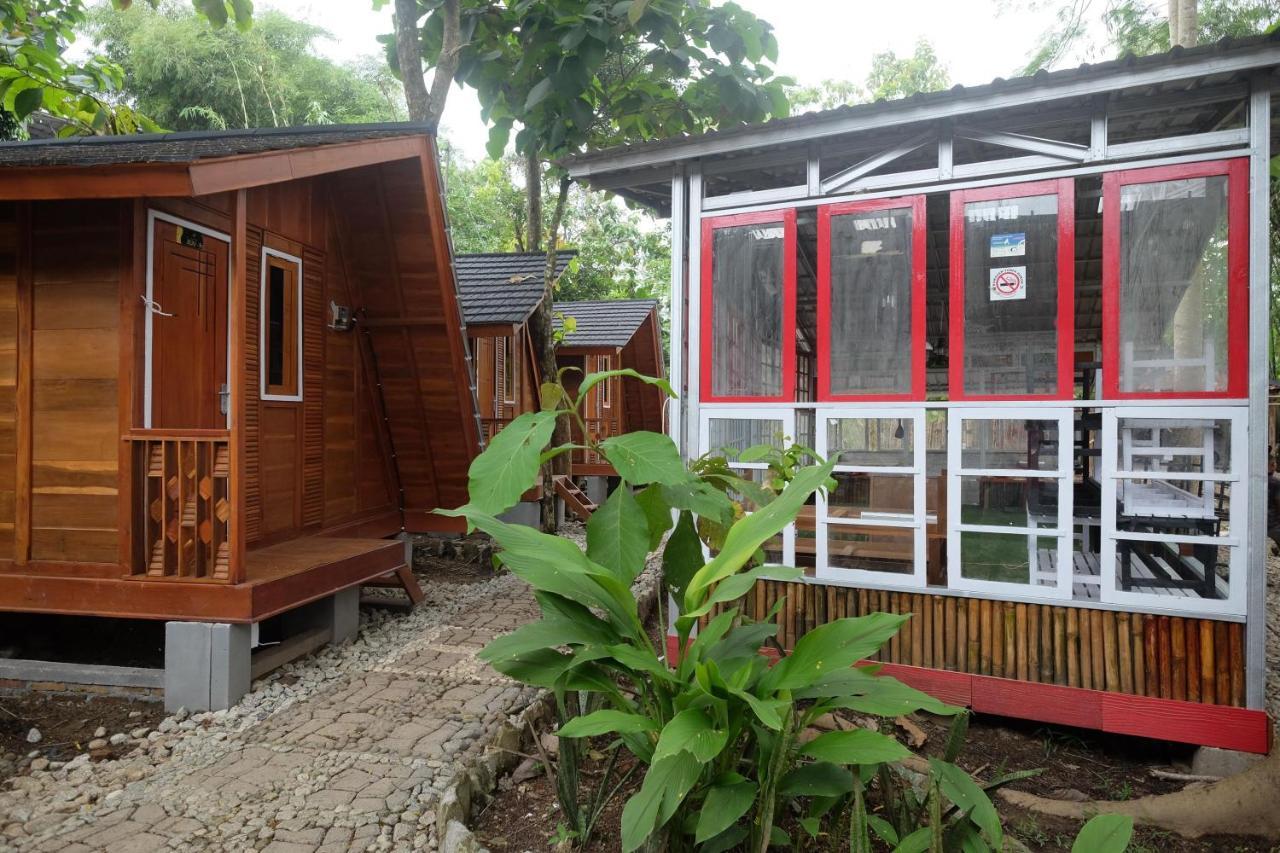 Urbanview Villa Lukulo Kebumen By Reddoorz Luaran gambar